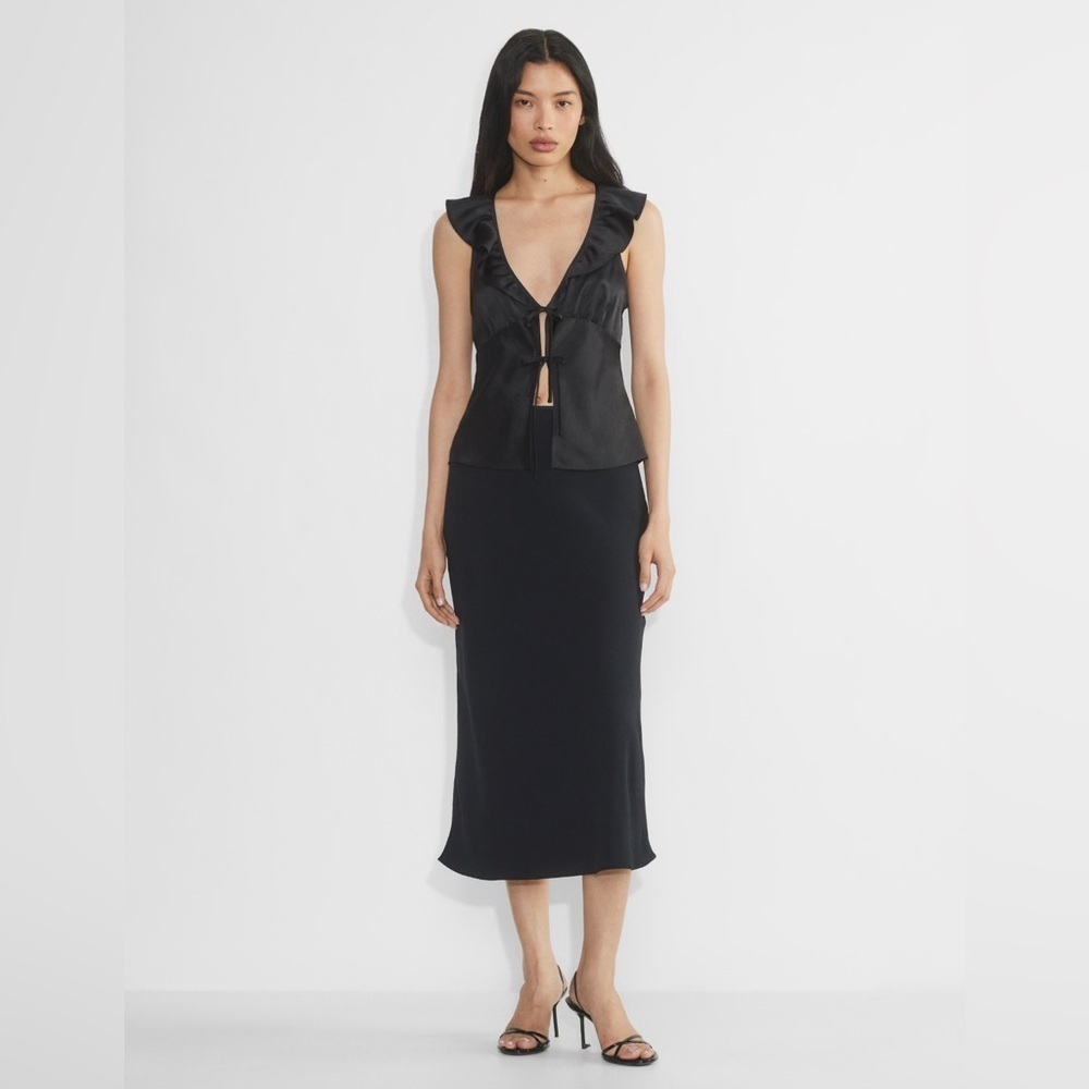 Aritzia Wilfred Tonka Satin Blouse